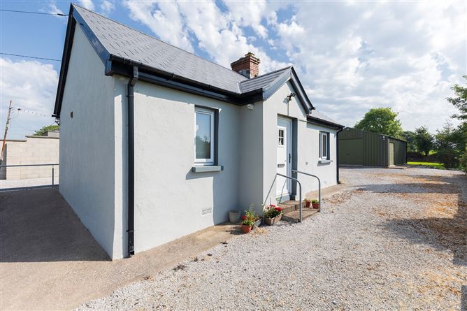Broomfield East, Midleton, Midleton, Co. Cork, P25V002