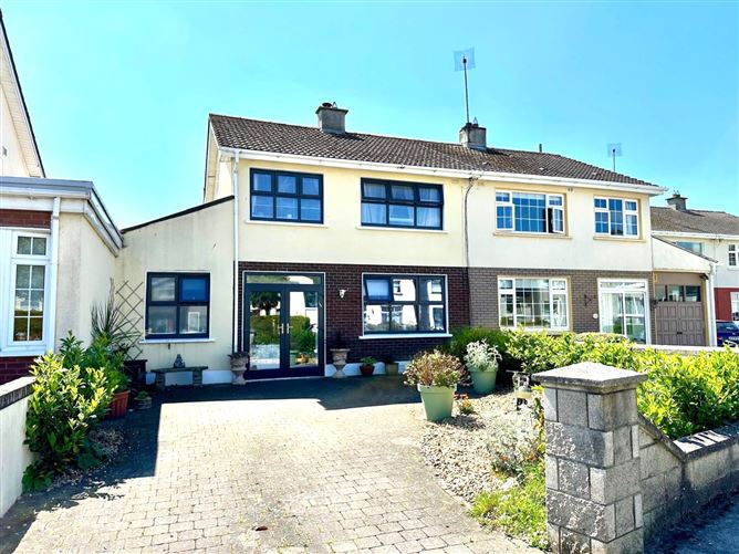 153 CASTLE PARK, ASHBOURNE, MEATH