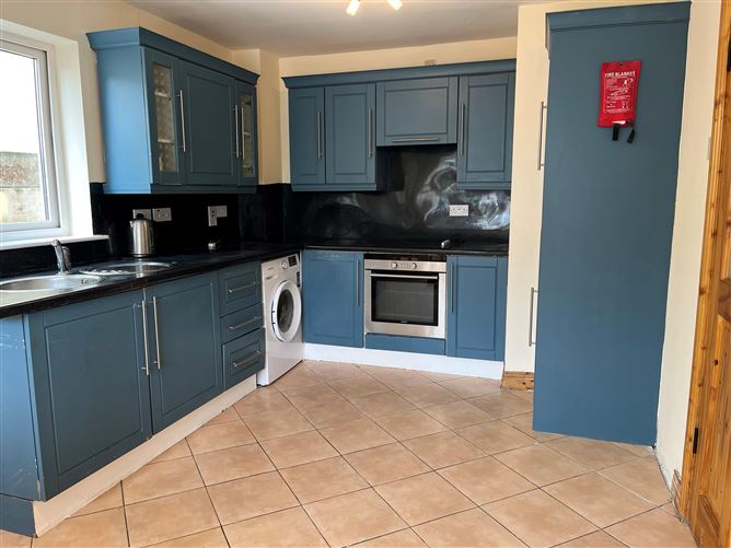38 THE HOLLANDS, ATHY, HOLLANDS