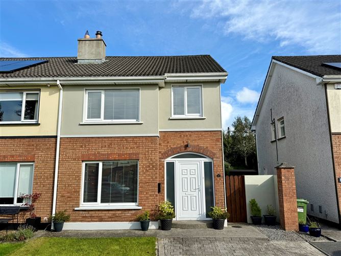 27 Lakeview, Castlebar, Co. Mayo, F23A243