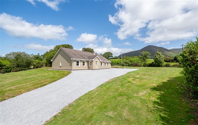 Clogherane, Lauragh Upper, Kenmare, Co. Kerry