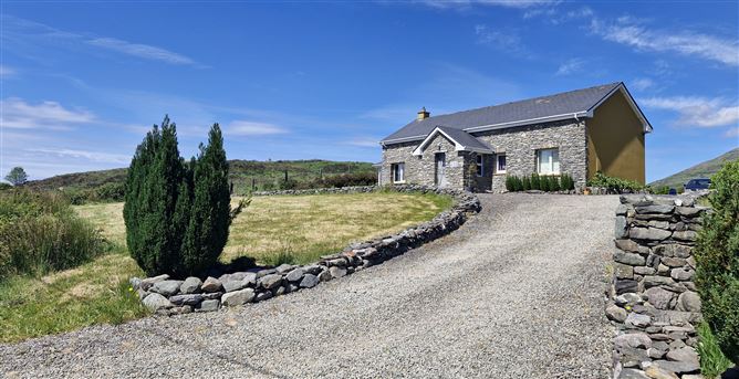 Carhoomeengar East, Kenmare, Kerry