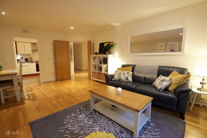 Bracken Hill, Sandyford, Dublin 18