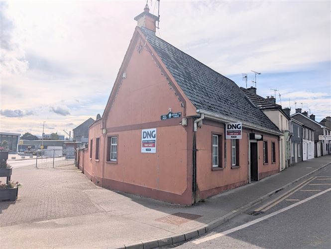 28 McDonagh Street, Nenagh, Co. Tipperary