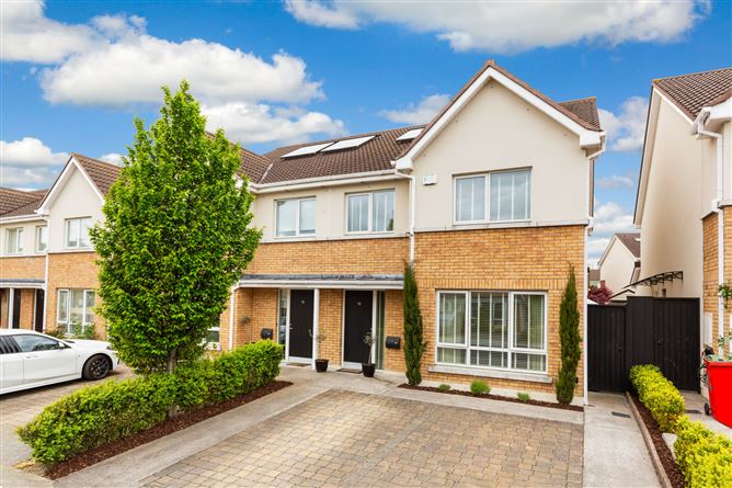 16 Diswellstown View, Castleknock