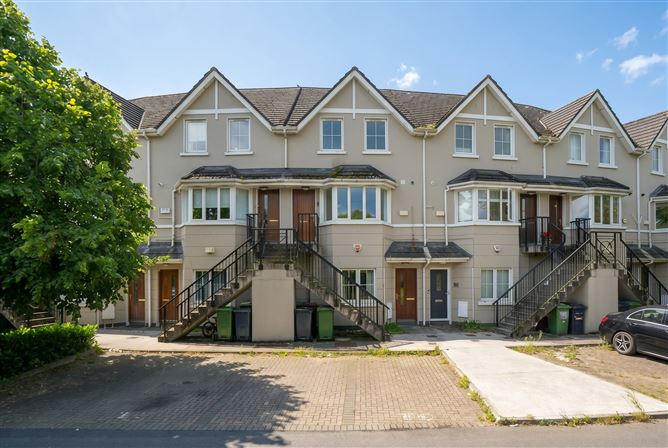 11 The Crescent, Ongar Village, Ongar, Dublin 15, D15KT48