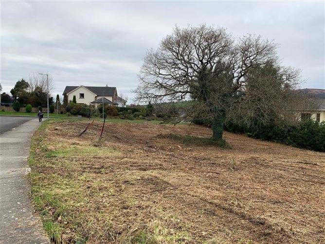 Lakeview Heights, Cullenagh, Ballina, Tipperary