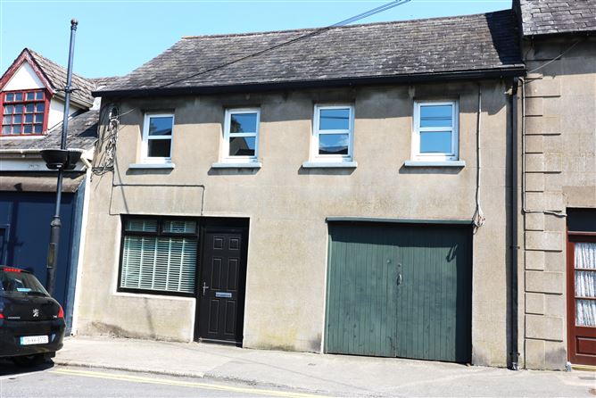 No. 8 New Street, Carrick-on-Suir, Tipperary