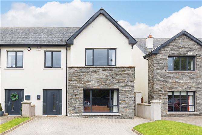 2 Rockbrook, Midleton
