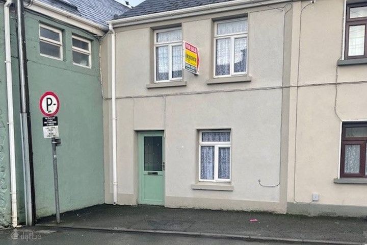 1 LOWER STRADAVOHER, THURLES, TIPPERARY