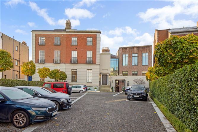 APARTMENT 8, 19 PEMBROKE ROAD, DUBLIN4