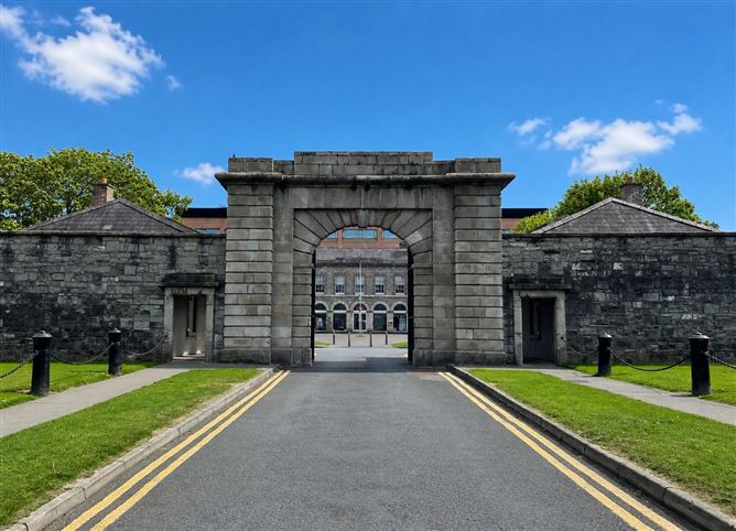 Haddington Square, Ballsbridge, Dublin 4
