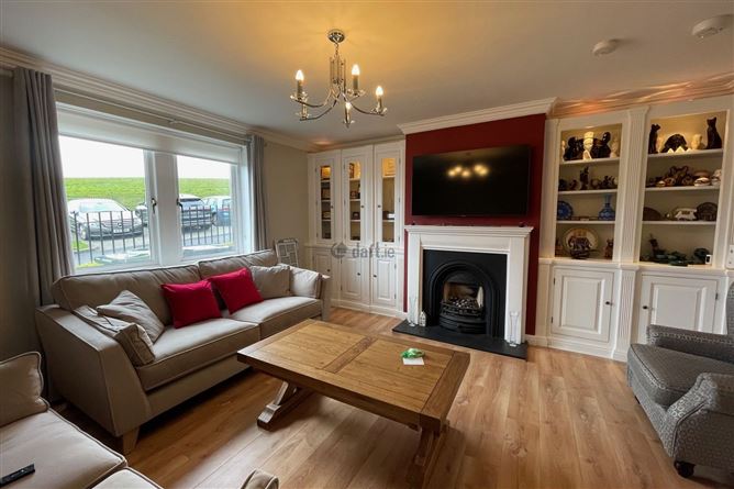 31 The Crescent, Robswall, Malahide, Co. Dublin