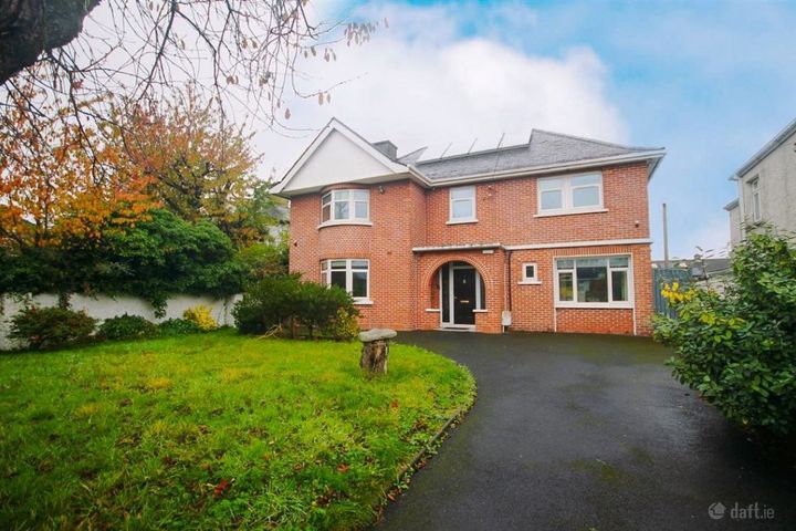 Main Road, Dublin 24, Tallaght, Dublin 24