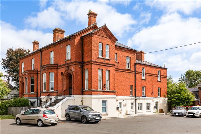 Apartment 2, Court View, 52 Castle Avenue, Clontarf, Dublin 3, D03EH99