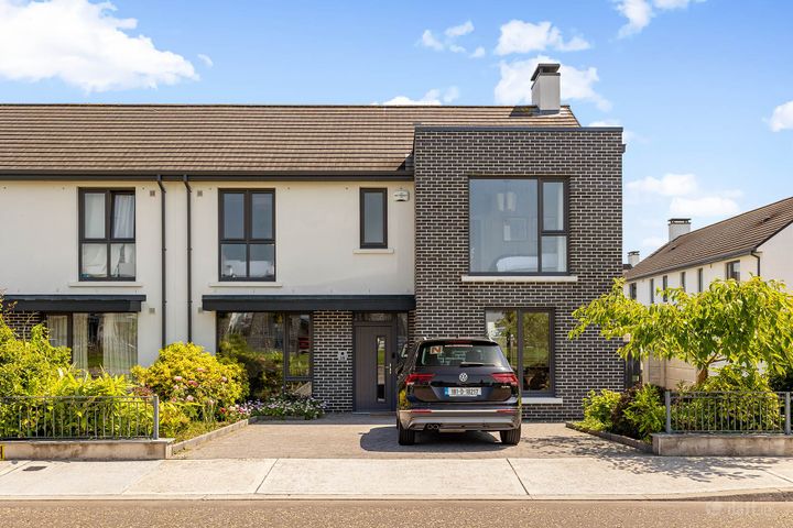 10 OLDTOWN WOODS, CELBRIDGE, CO. KILDARE
