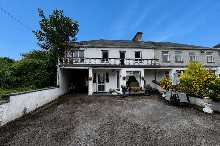 APT 1 FURSTVILLE, SARSFIELD RD, BALLINASLOE