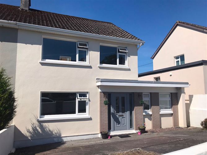 5 SLIP LAWN, BANTRY, CORK