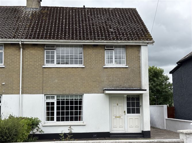 Arravale, Galbally Road, Tipperary Town, Co. Tipperary, E34A443
