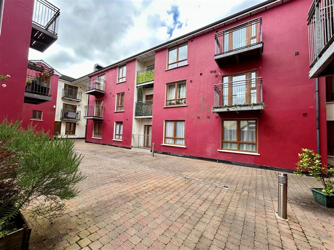 5 THE COUNTY APTS, CARRICK ON SHANNON, CO LEITRIM
