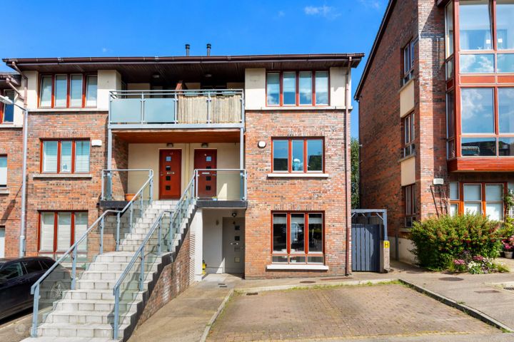 4 Belarmine Court, Belarmine, Stepaside, Dublin 18, D18FW62