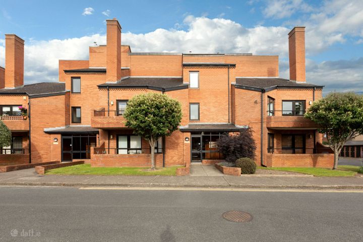 Apartment 17, Brooklawn, Clontarf, Dublin 3, D03RC53