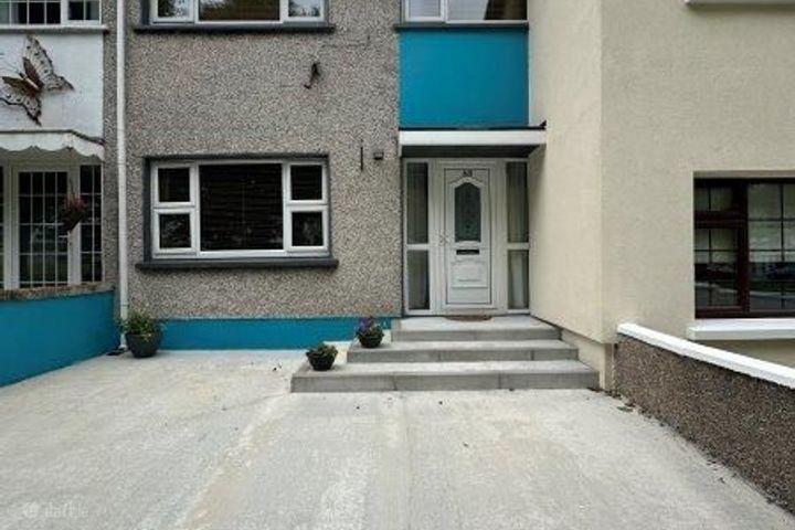 68 ERNEDALE HEIGHTS, BALLYSHANNON, DONEGAL