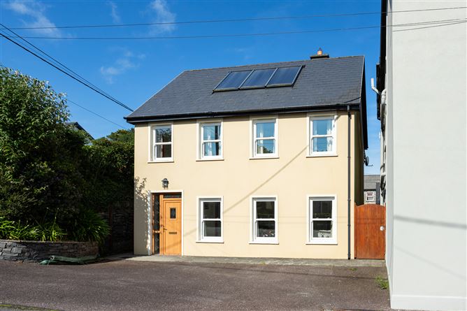 NEWTOWN, ROSSCARBERY, CO. CORK