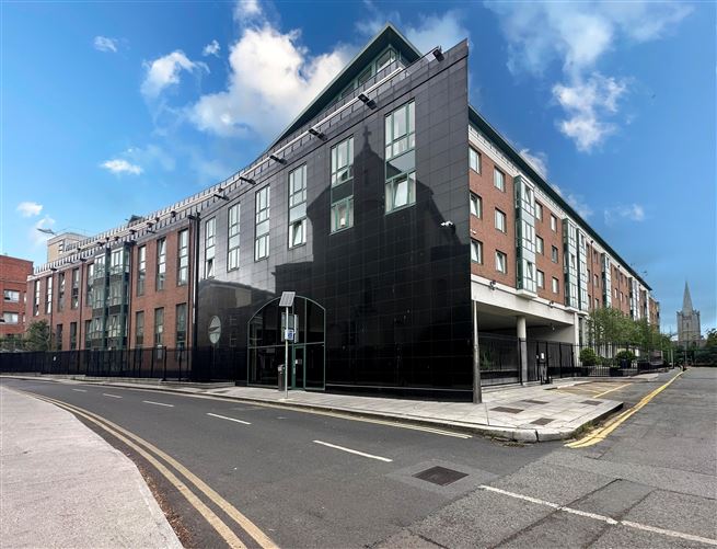 Apartment 163, Adelaide Square, Whitefriar Street, Dublin 8
