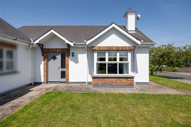 11 ROSEMOUNT GARDENS, BALLYMURN, ENNISCORTHY