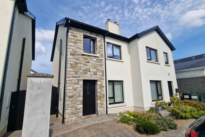 63 Pairc na Ri, Athenry
