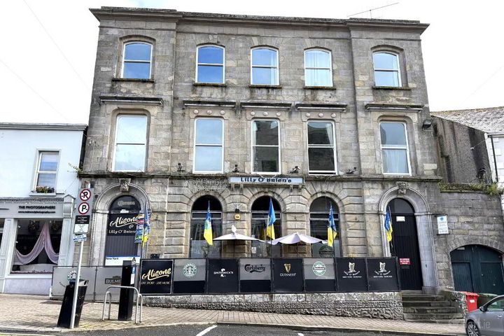 Lilly O`briens Public House & Apartments, Castle Street, Roscrea, Co. Tipperary, E53H586