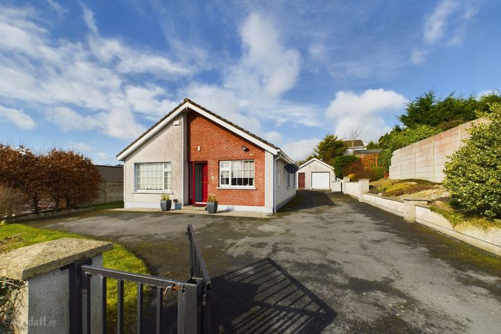 HILLVIEW, 5 BRAMBLE COURT, BALTINGLASS