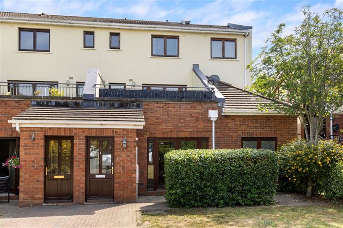 47 CHARLESLAND GROVE, GREYSTONES, WICKLOW