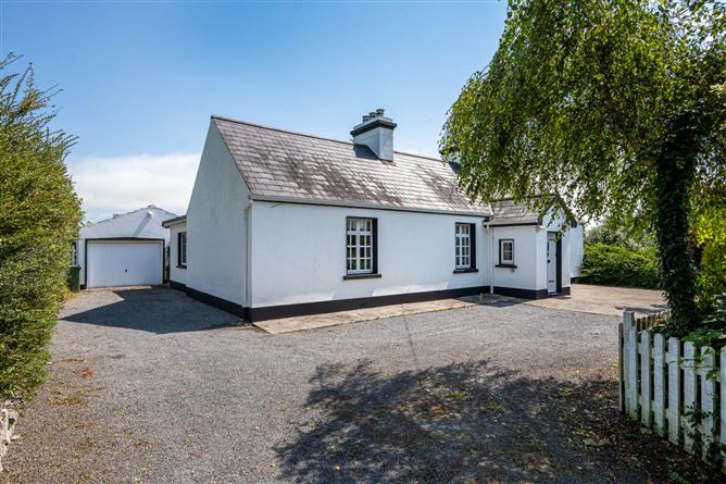 Killosheheen, Kilmaine Road, Ballinrobe, Co. Mayo, F31HH59