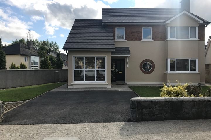 25 PALACE FIELDS, TUAM, GALWAY