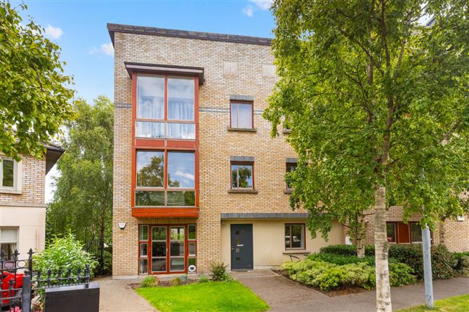 11 Belarmine Park, Stepaside, Dublin 18, D18K573