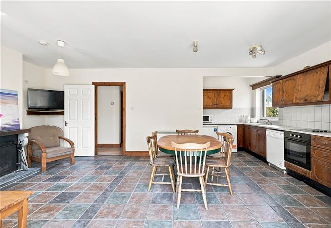 16 SEAMOUNT VILLAGE, RIVERCHAPEL CO WEXFORD