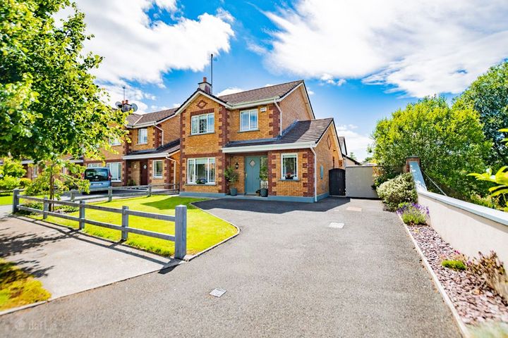 47 OAKFIELD, HOPHILL, TULLAMORE