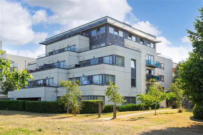 1 Carleton House, Brennanstown Square, Cabinteely, Dublin 18, D18DX61