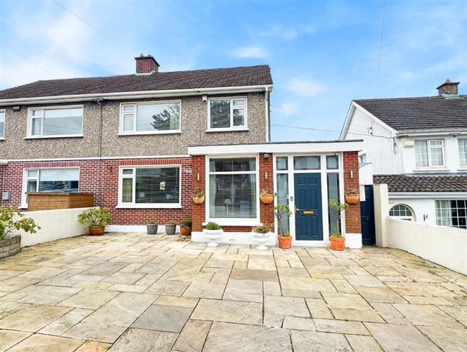 4 Woodlands Avenue, Glenageary, County Dublin