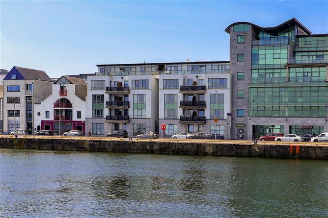 13 TONN NA MARA, DOCK RD, GALWAY