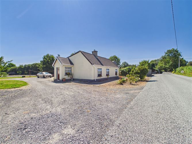 House and Commercial Units, Ballykeenan, Myshall, Co. Carlow, R21TY02