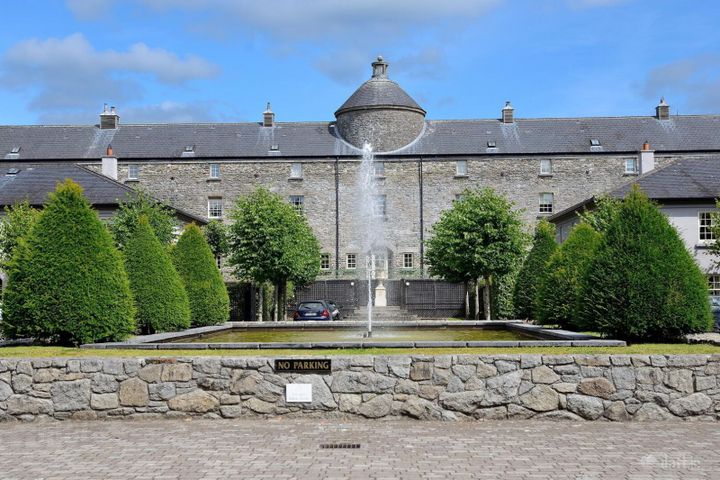 15 Lower Courtyard, Headfort Demesne, Kells, Co. Meath