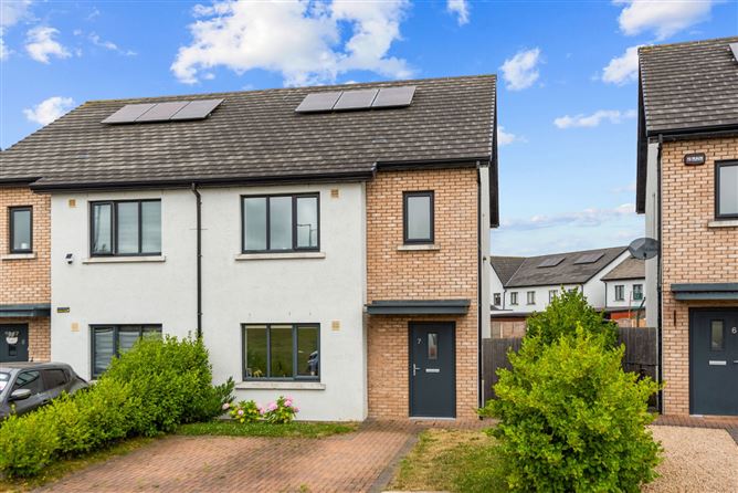 7 Bay Meadows Crescent, Hollystown, Dublin 15