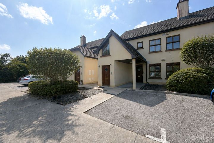 6 The Lakes Village, Hill Road, Killaloe, Co. Clare, V94TN96