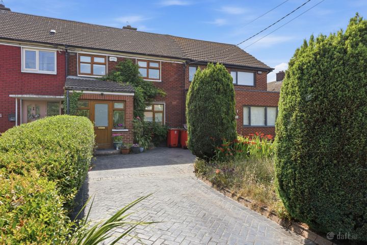 2 Cromcastle Green, Kilmore, Dublin 5