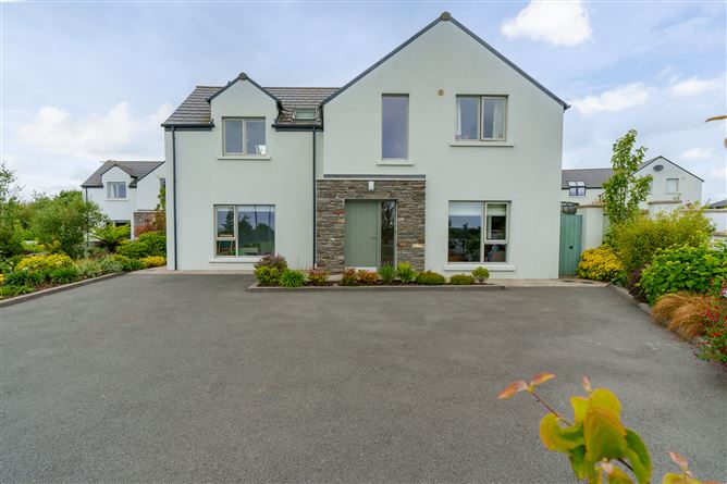 No 5 Lia Fail  Kerry Road, Tower  Blarney