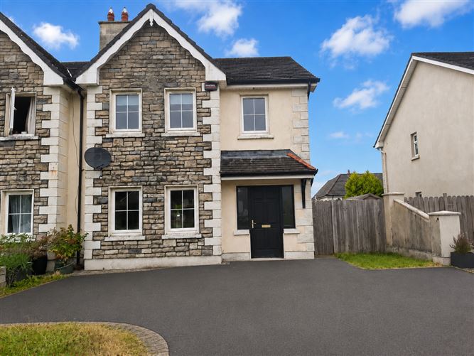 24 RATH GLAS, REHINS FORT, BALLINA
