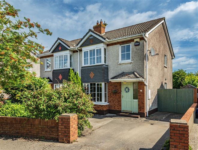 27 CARAGH MEADOWS, NAAS, KILDARE